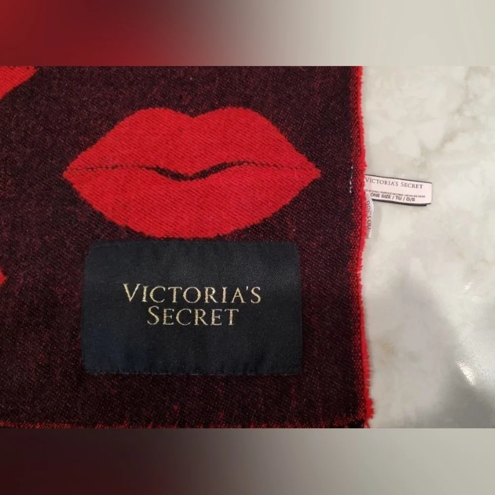 Victoria Secret Red & Black Lips throw Blanket